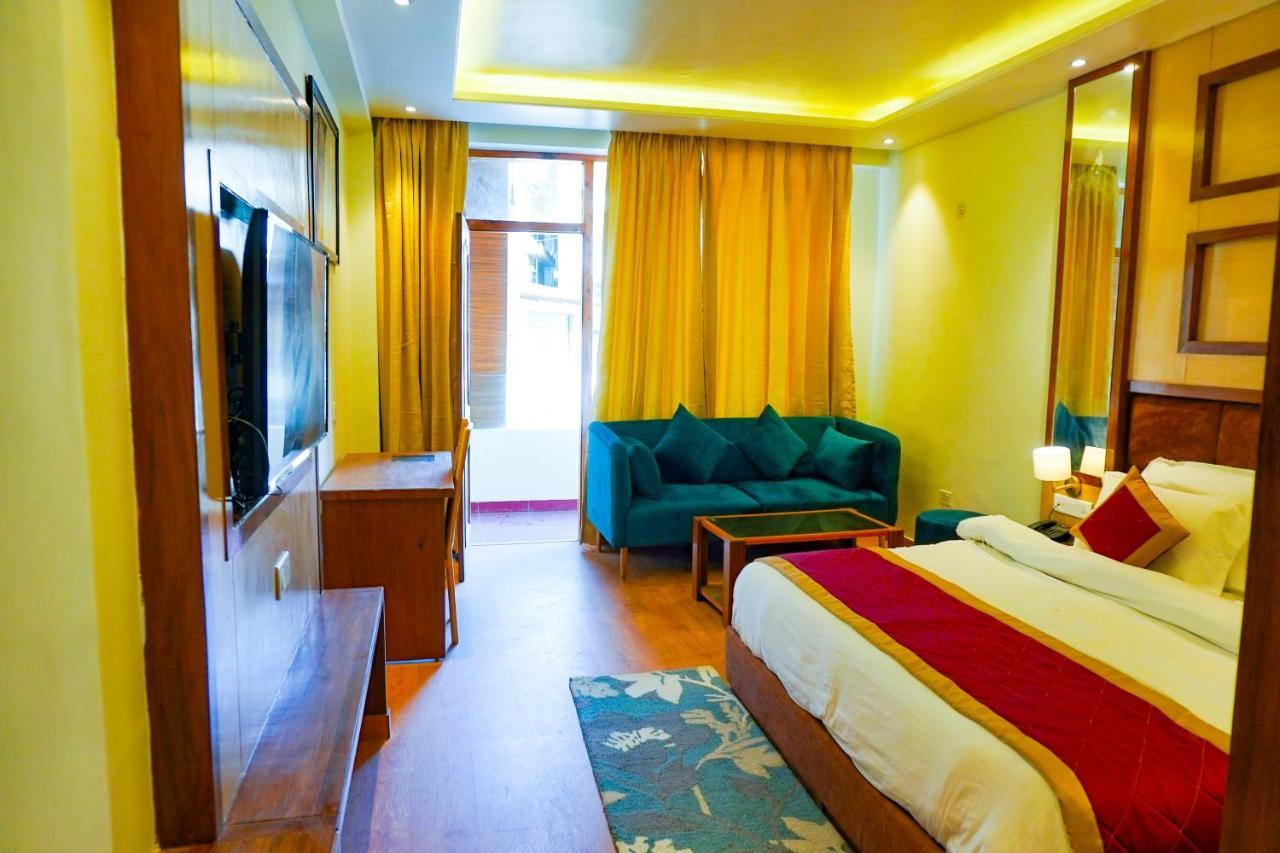 Comfort Inn Snow Park - Manali Exteriör bild
