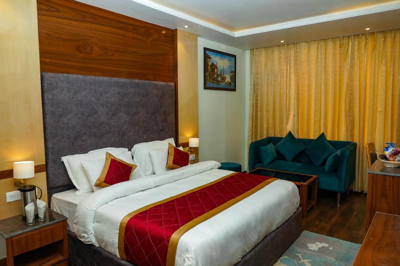 Comfort Inn Snow Park - Manali Exteriör bild