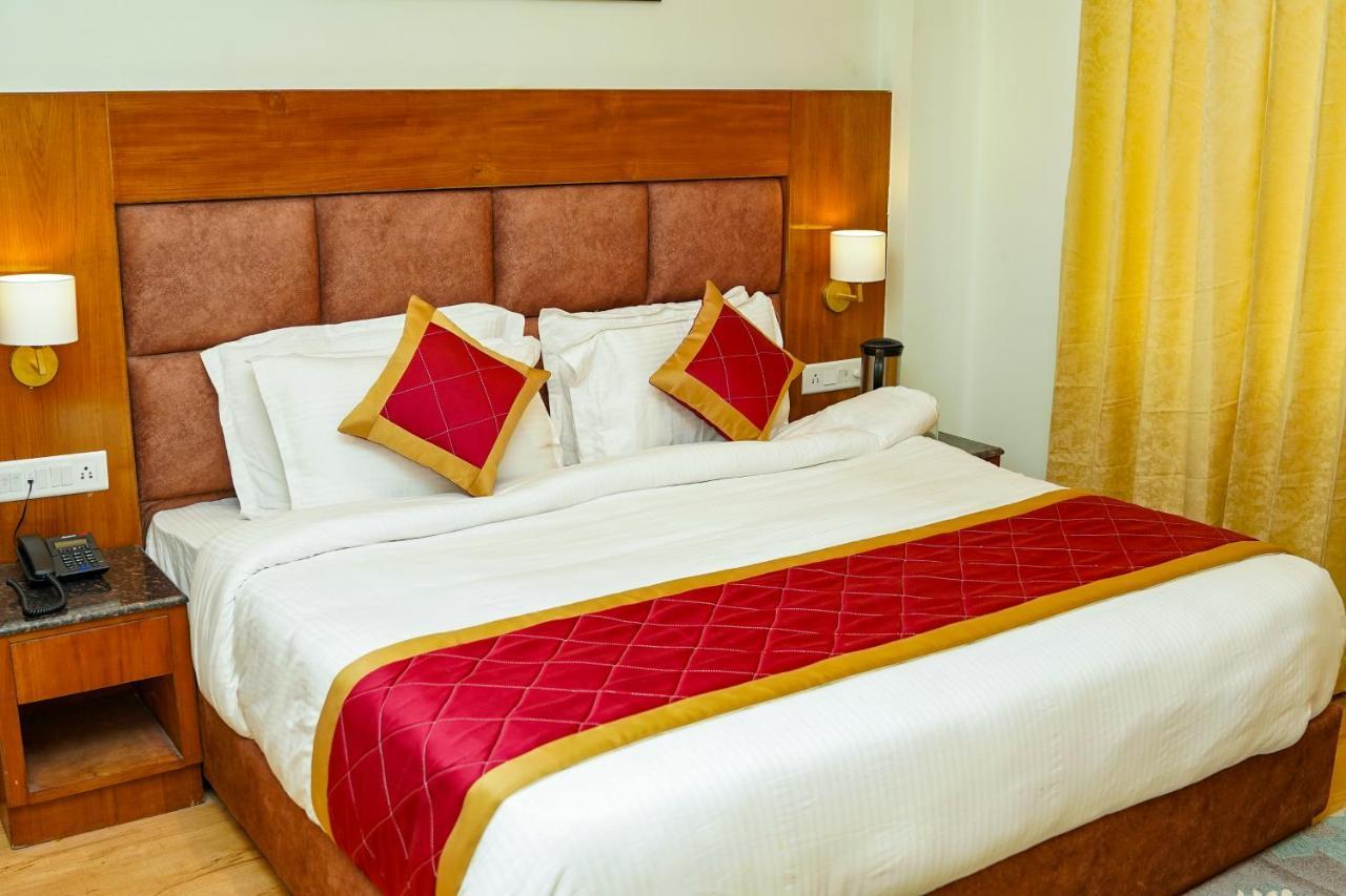 Comfort Inn Snow Park - Manali Exteriör bild